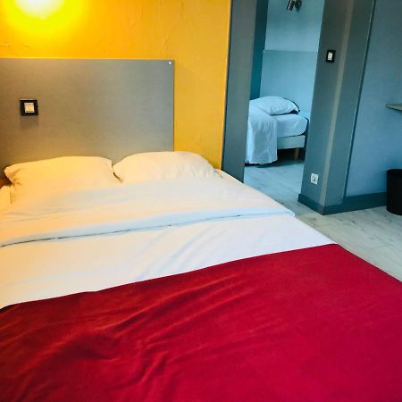 Hotel Le Fecamp Болбек Екстериор снимка
