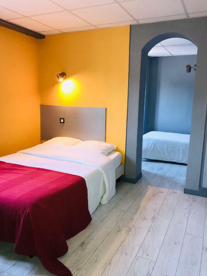 Hotel Le Fecamp Болбек Екстериор снимка